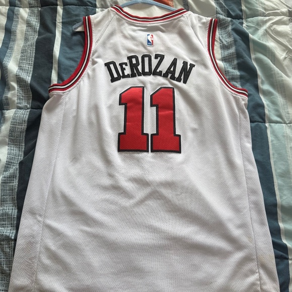 NBA Chicago Bulls Demar Derozan jersey authentic - Picture 2 of 2